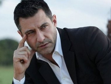 Η μητέρα του Αγγελίδη ήταν 14 χρόνια σε κώμα μετά από τροχαίο!